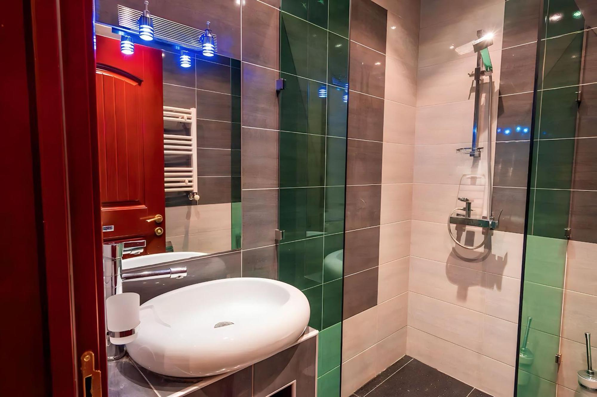 Cabernet Corner Apartment Tbilisi Ngoại thất bức ảnh