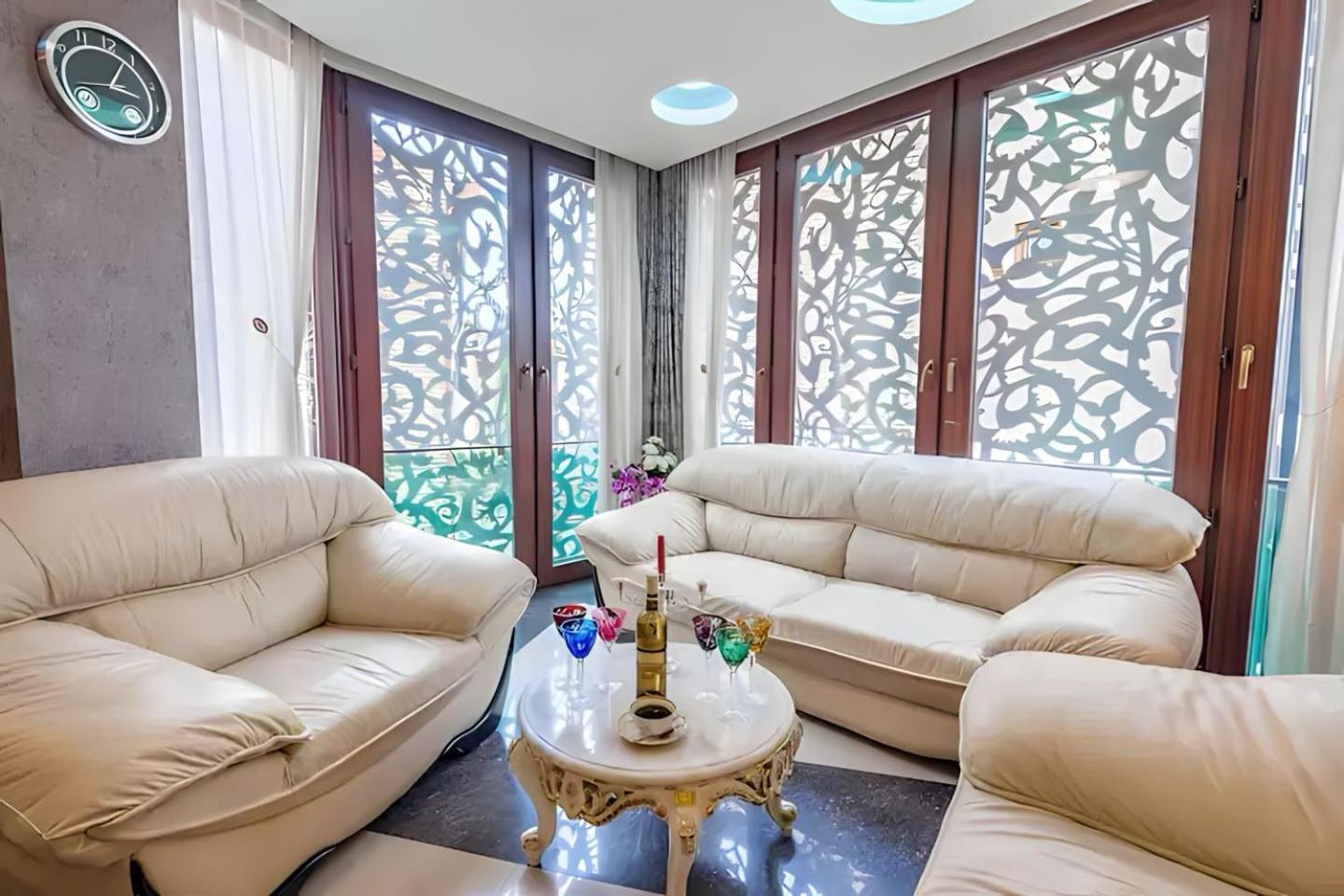 Cabernet Corner Apartment Tbilisi Ngoại thất bức ảnh